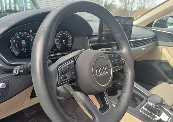 Audi A4 cena 154900 przebieg: 75257, rok produkcji 2019 z Prochowice małe 352